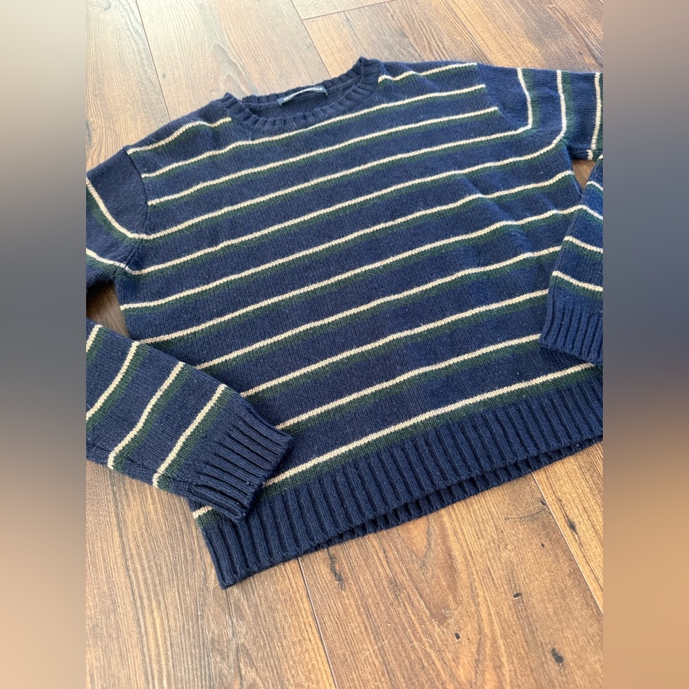 Brandy Melville Navy and Green Striped Sweater - Picture 2 of 5